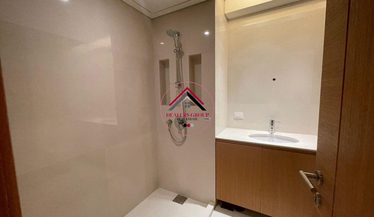 Full Sea View Modern Deluxe Apartment for sale in Ramlet el Bayda