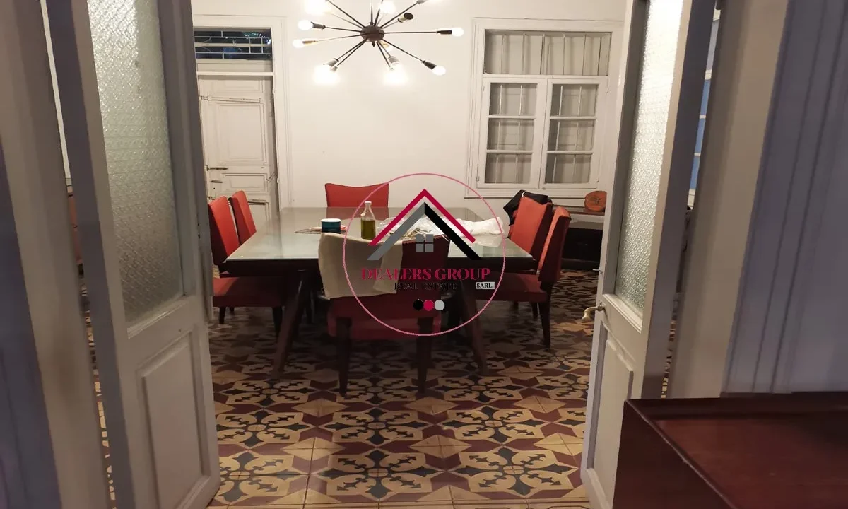 Prime Location Old Traditional House for sale in Saifi