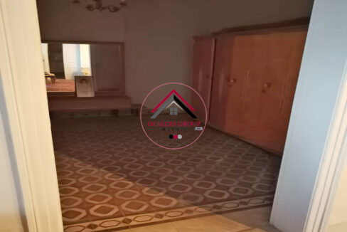 Prime Location Old Traditional House for sale in Saifi