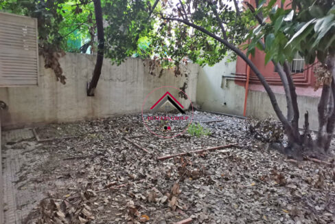 Prime Location Old Traditional House for sale in Saifi