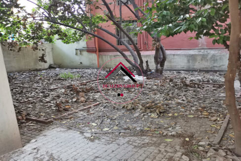 Prime Location Old Traditional House for sale in Saifi