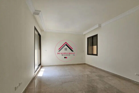 Prime Location Apartment for sale in Manara