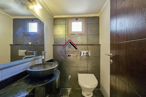 Prime Location Apartment for sale in Manara