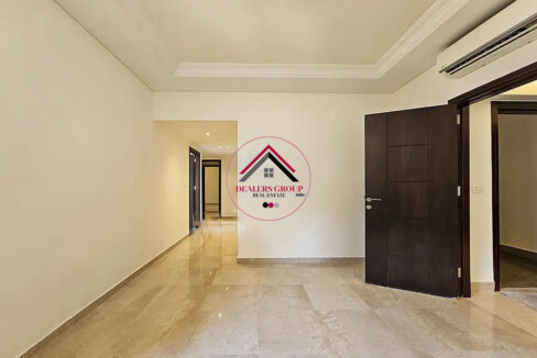 Prime Location Apartment for sale in Manara