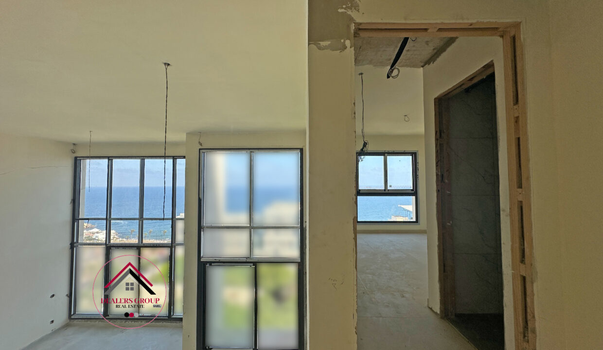Stylish Duplex Loft with Sea View for Sale in Manara