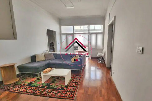 Old Traditional Apartment for sale in Clemenceau in a Prime Location