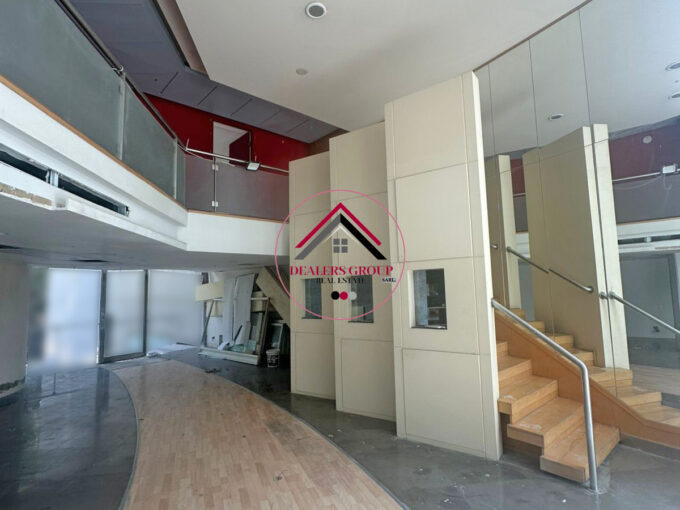 Prime Location Restaurant -Shop for sale in Achrafieh