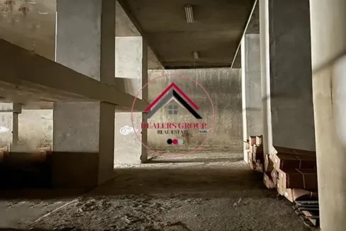High Ceilings Spacious Warehouse for sale in Ramlet el Bayda - Beirut