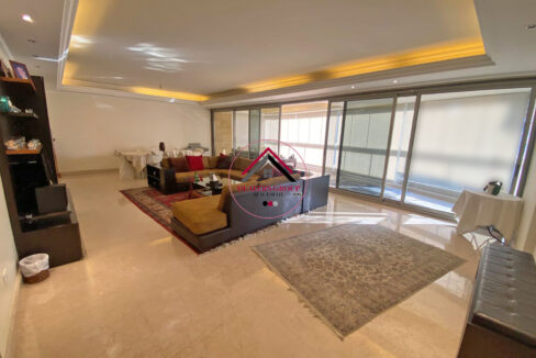 Prime Location Apartment for sale in Unesco