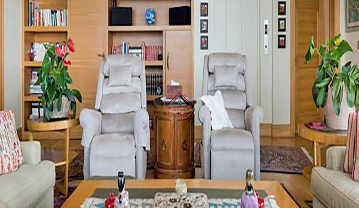 Sea View Penthouse Duplex for sale in Ramlet el Bayda + Private Gym