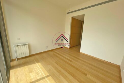 Sea View Apartment for sale in Carré d'Or, Achrafieh