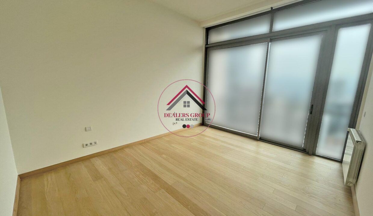 Sea View Apartment for sale in Carré d'Or, Achrafieh