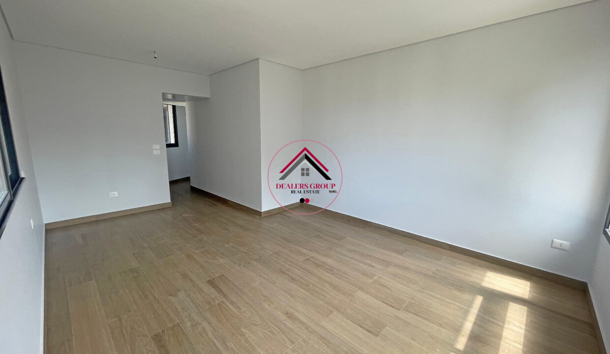 Live in Style: Elegant Apartment for Sale in Caracas, Ras Beirut