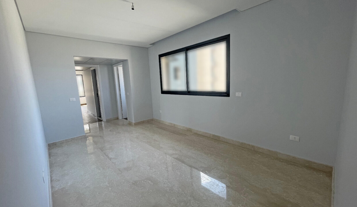 Live in Style: Elegant Apartment for Sale in Caracas, Ras Beirut
