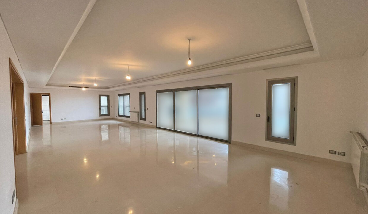 Make yourself at home ! Elegant Apartment for sale in Ain el Mreisseh