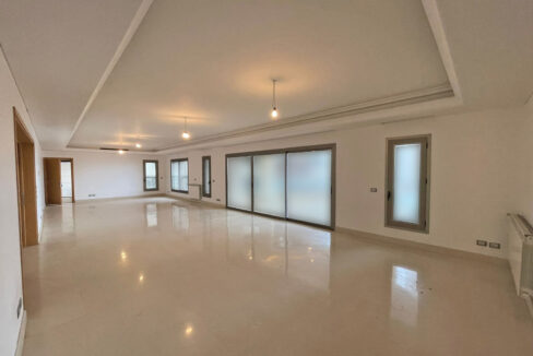 Make yourself at home ! Elegant Apartment for sale in Ain el Mreisseh