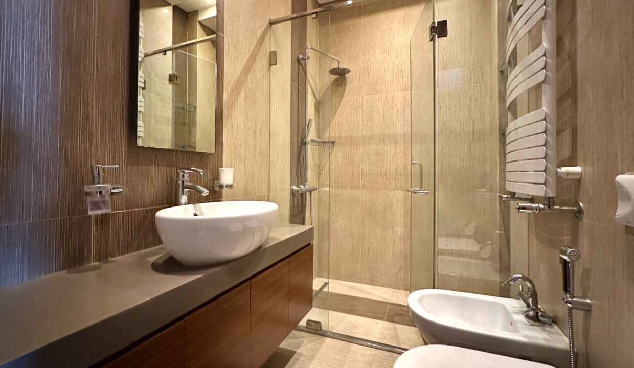 Sea View Penthouse Apartment for sale in Hamra -Ras Beirut