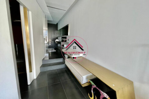 Prestigious Chalet For Sale In Yacht Club - Downtown