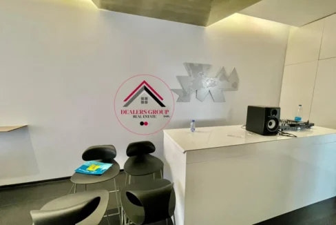 Prestigious Chalet For Sale In Yacht Club - Downtown