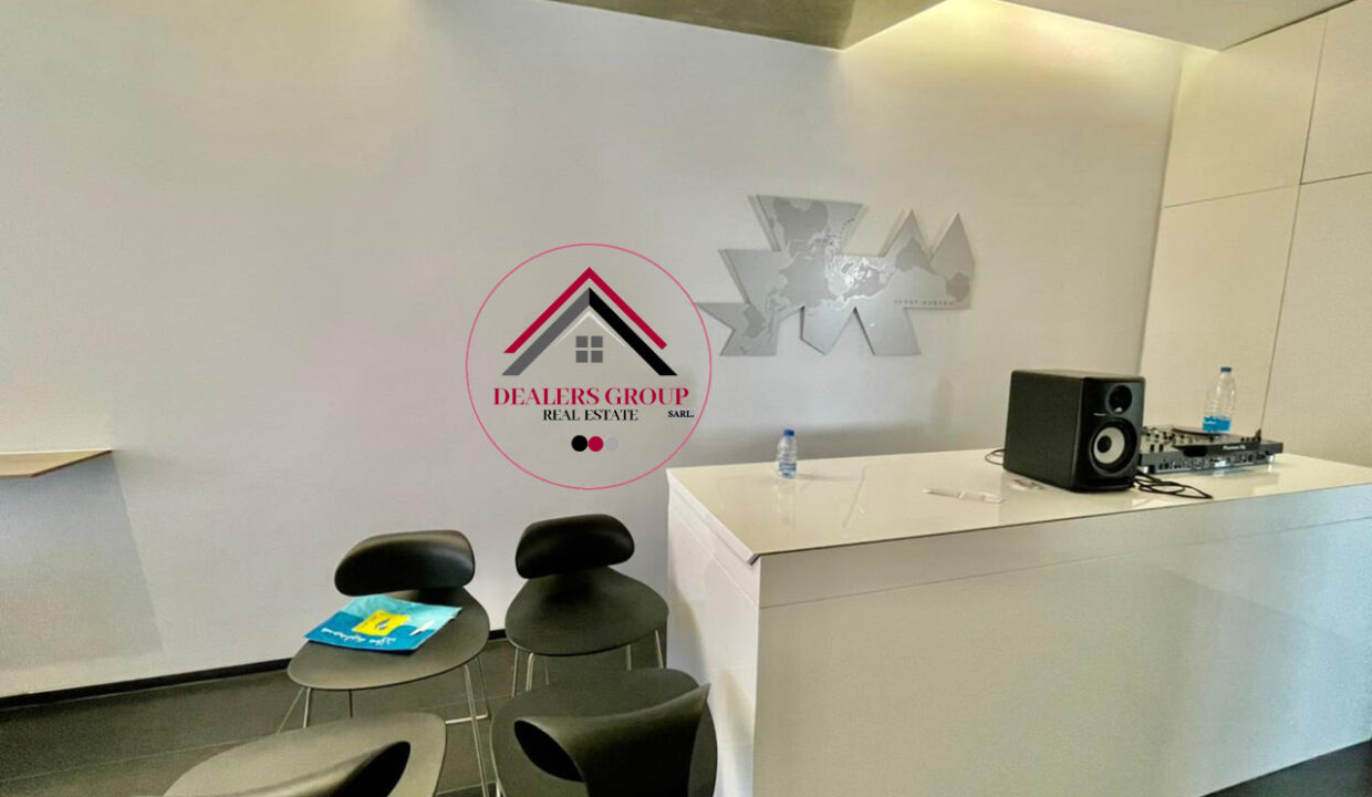 Prestigious Chalet For Sale In Yacht Club - Downtown