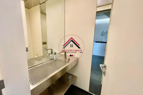 Prestigious Chalet For Sale In Yacht Club - Downtown