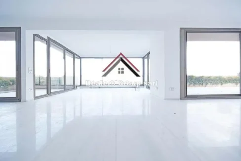 Private Terrace I Modern Apartment for Sale in Clemenceau