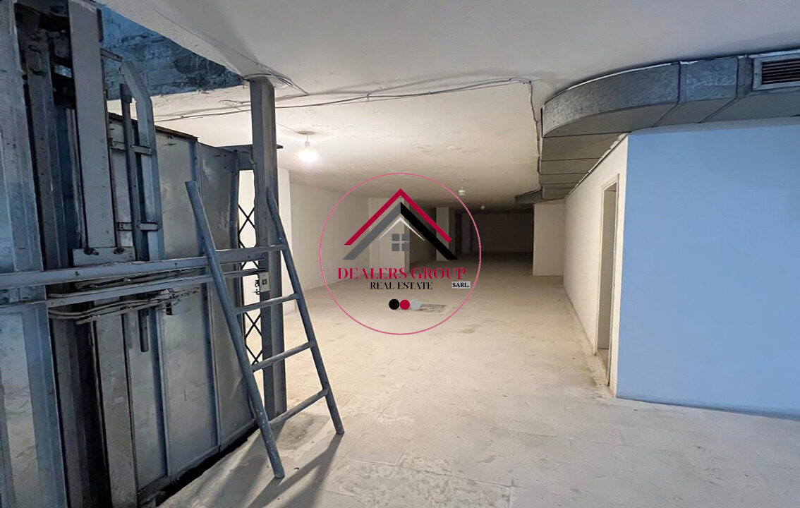 Pime Location Warehouse for sale in Tallet el Khayat - Beirut