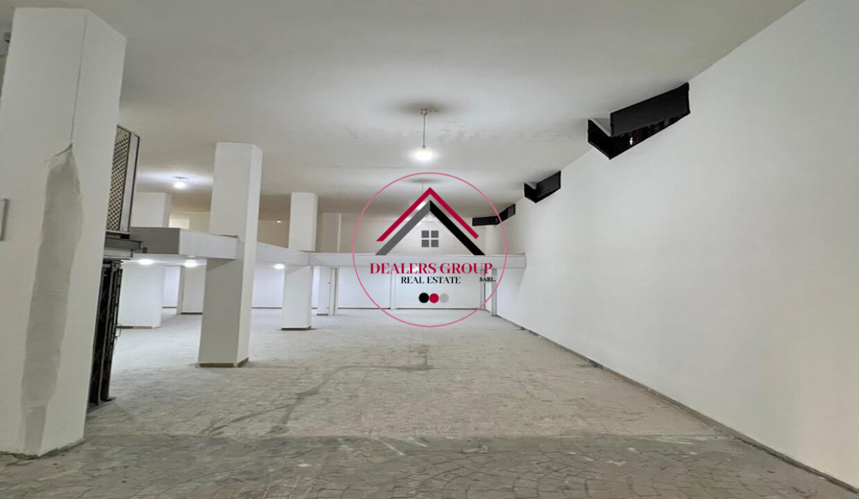 Pime Location Warehouse for sale in Tallet el Khayat - Beirut