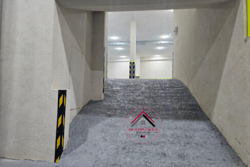 Prime Location Warehouse for sale in Baabda