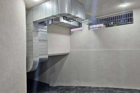 Prime Location Warehouse for sale in Baabda