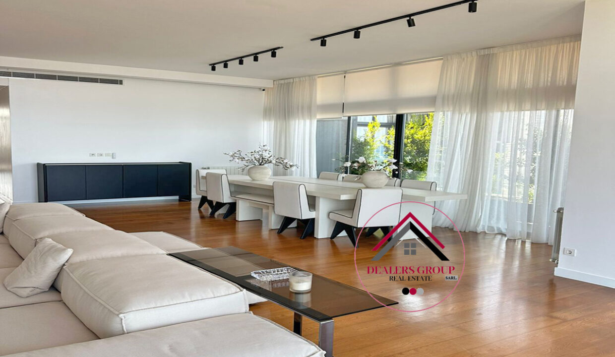 Luxury 4-Master Bedroom Apartment with Panoramic Views & Terrace
