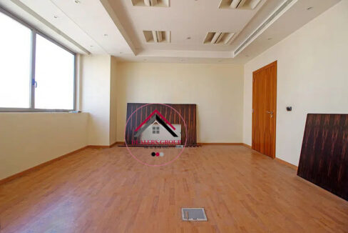 Prime Location wonderful Office for sale in Verdun