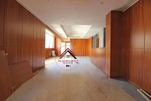 Prime Location wonderful Office for sale in Verdun
