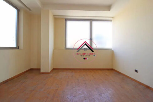 Prime Location wonderful Office for sale in Verdun