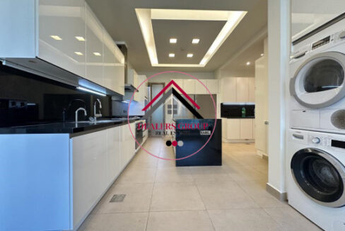 Sea View Modern Apartment for sale in Manara - Ras Beirut