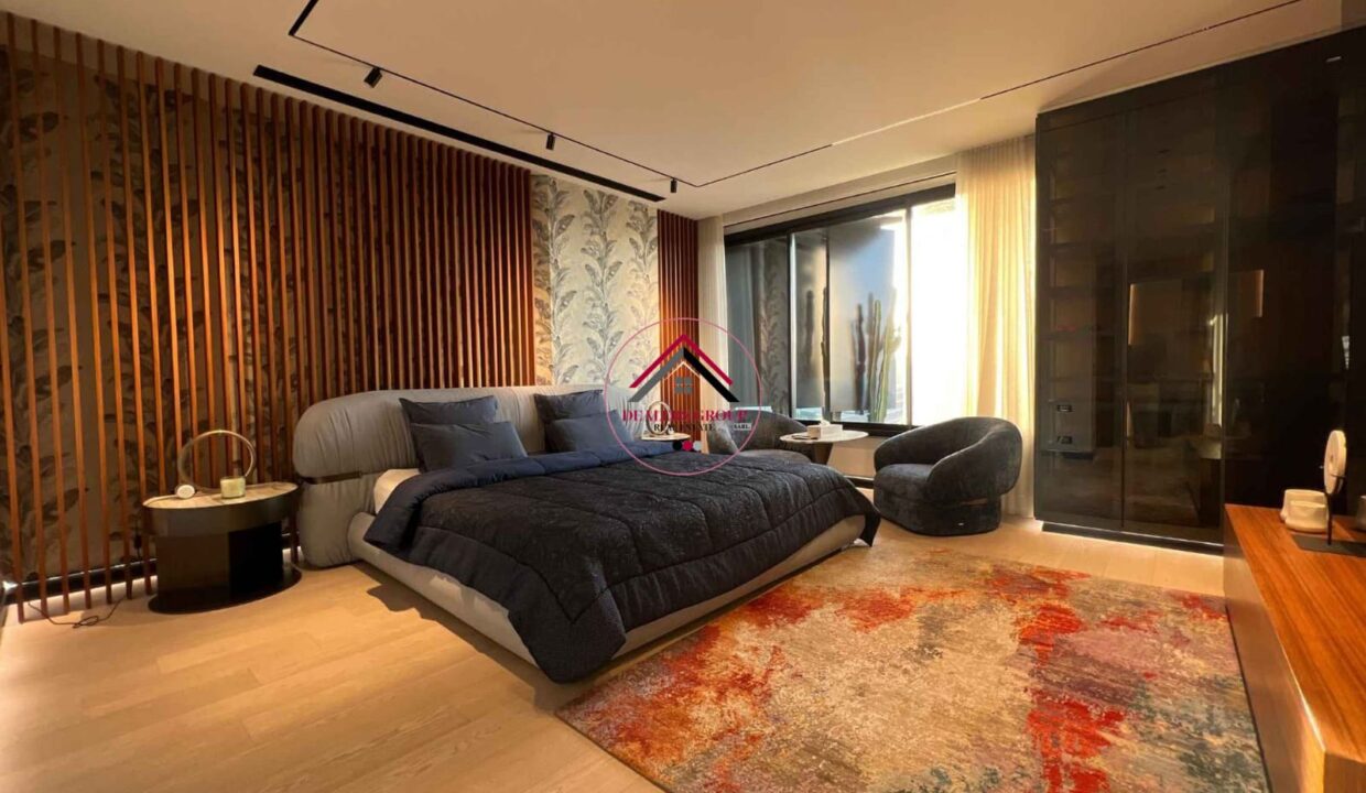 Prestigious Apartment with Panoramic Open Views for Sale in Achrafieh