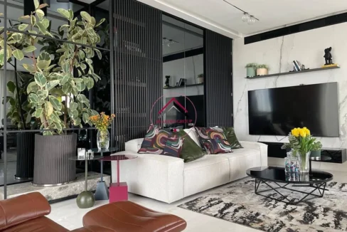 Modern Extraordinary Apartment for Sale in Achrafieh