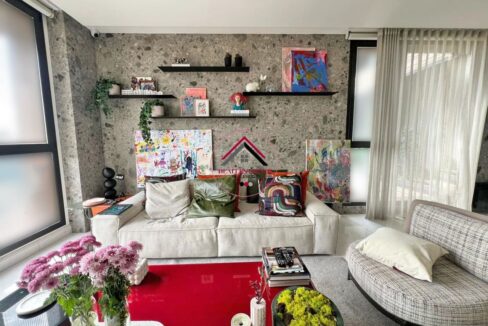 Modern Extraordinary Apartment for Sale in Achrafieh