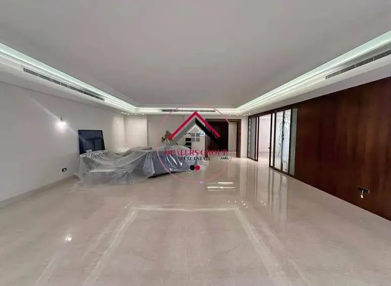 Prime Location Apartment for sale in Unesco