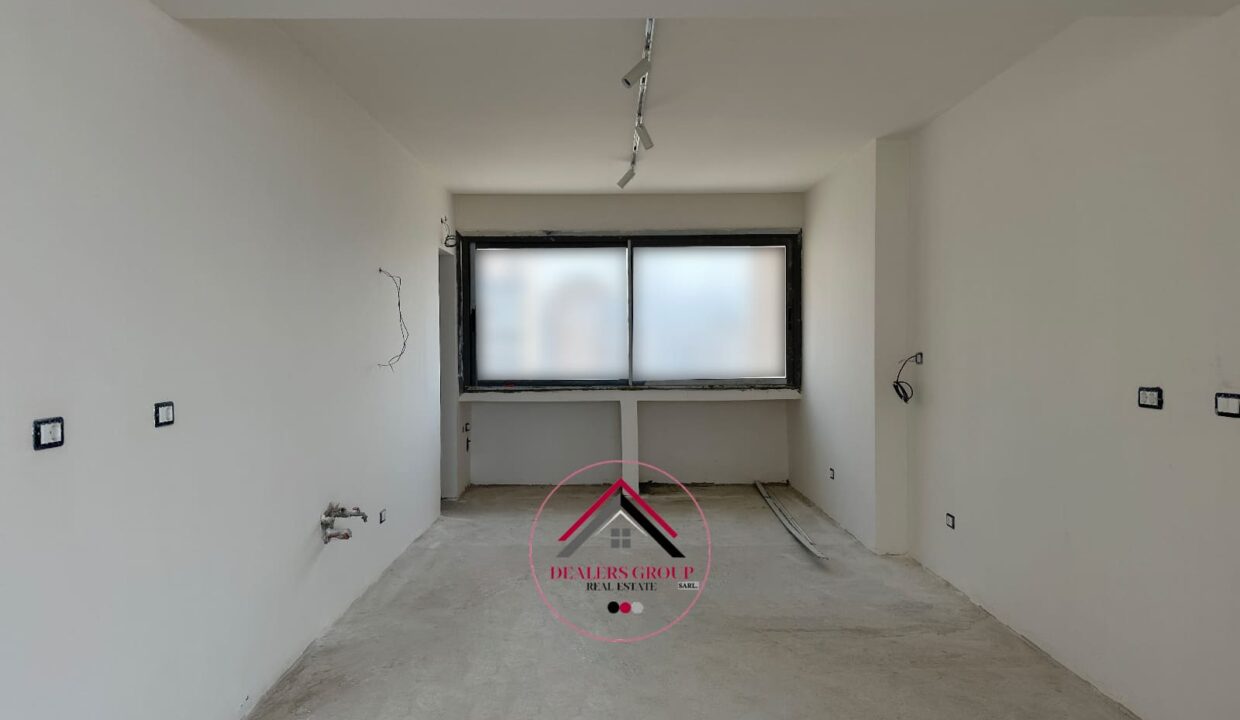 High floor wonderful apartment for sale in Ramlet el Bayda