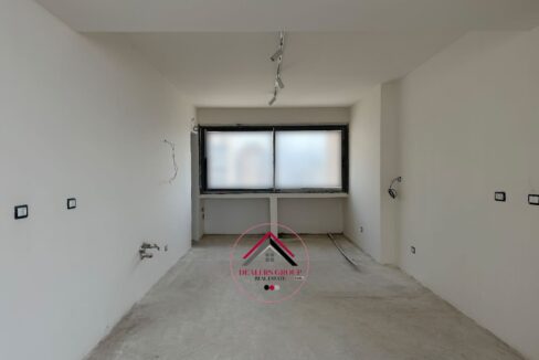 High floor wonderful apartment for sale in Ramlet el Bayda