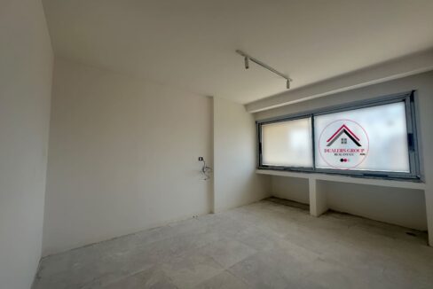 High floor wonderful apartment for sale in Ramlet el Bayda