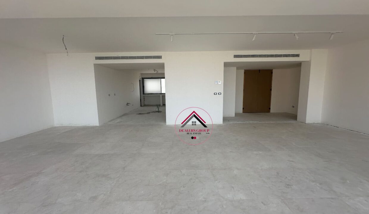 High floor wonderful apartment for sale in Ramlet el Bayda
