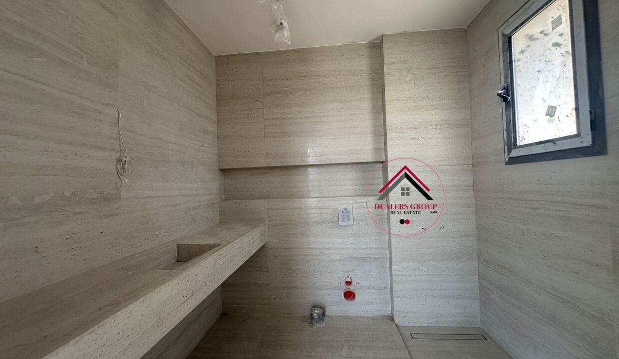 High floor wonderful apartment for sale in Ramlet el Bayda