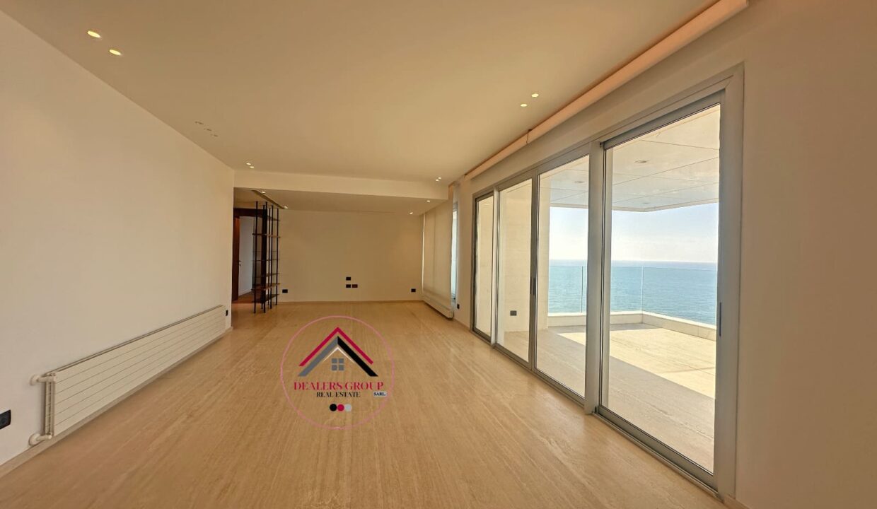 Sea View Modern Apartment for sale in Raouche - Beirut