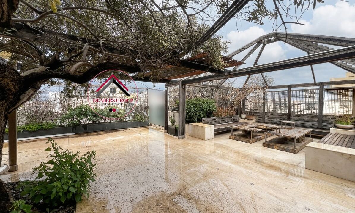 Private Terrace! Prime Location Penthouse Apartment for sale in Verdun