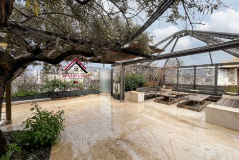 Private Terrace! Prime Location Penthouse Apartment for sale in Verdun