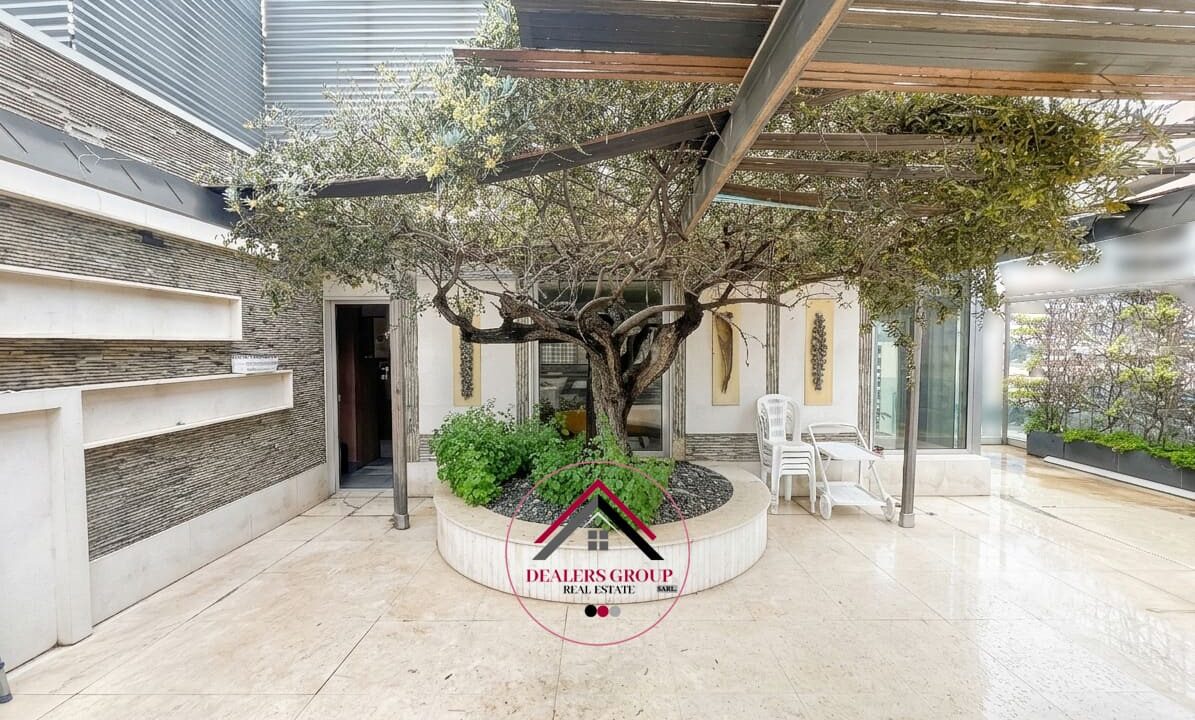 Private Terrace! Prime Location Penthouse Apartment for sale in Verdun
