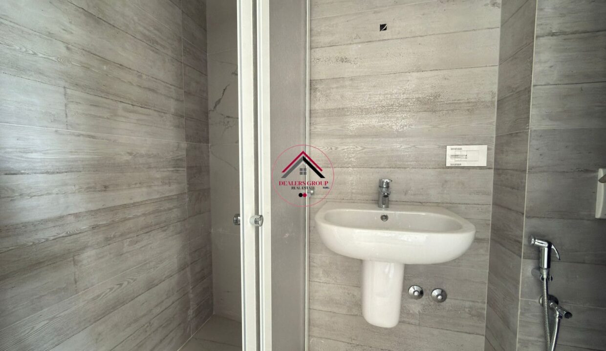 Furnished 2-Bedroom Apartment for sale with City View