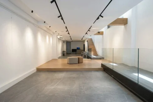 Prime Location Modern Shop for Sale in Achrafieh -Tabaris